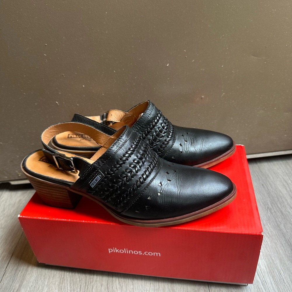 PIKOLINOS Black Leather Mules
